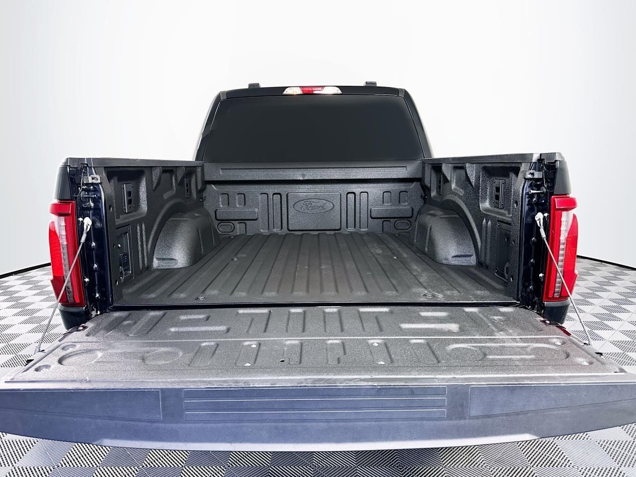 2025 Ford F-150 XLT Tacoma WA