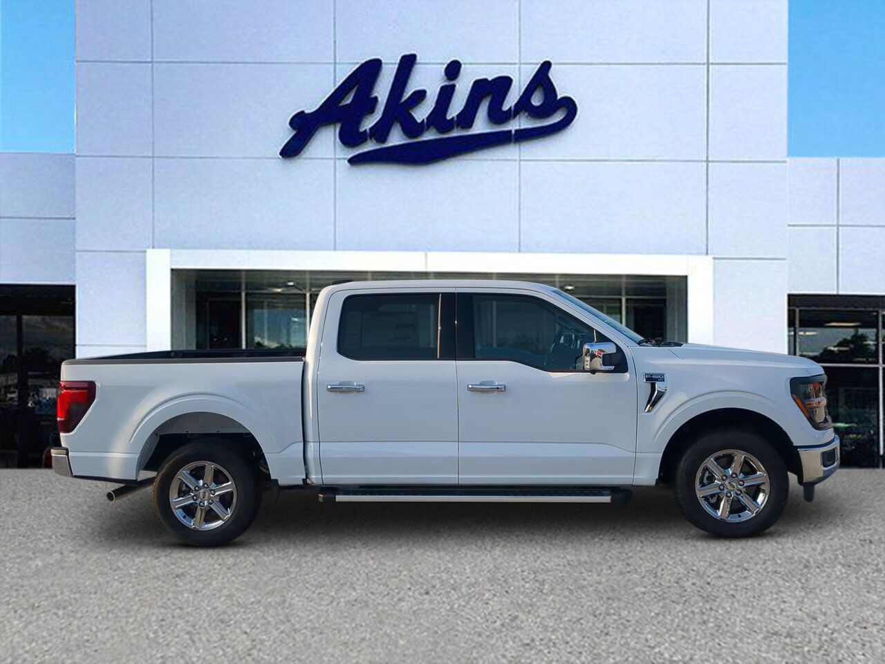 2025 Ford F-150 XLT