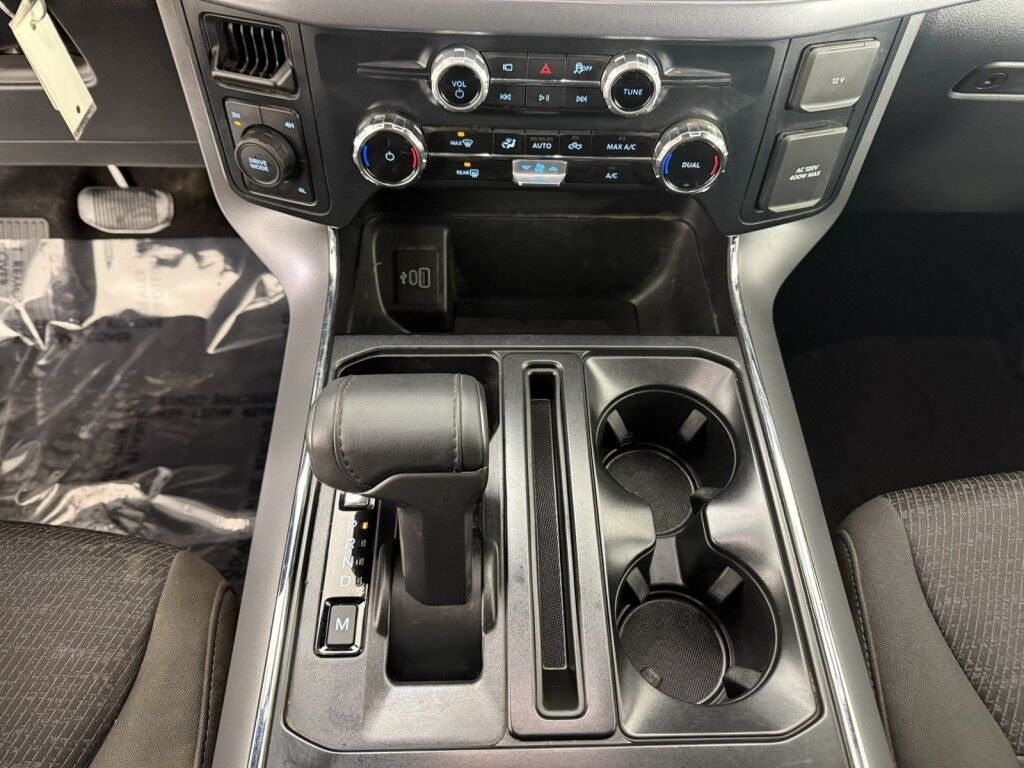 2025 Ford F-150 XLT w/Black Appearance pkg 4WD SuperCrew 5.5' Box Maumee OH