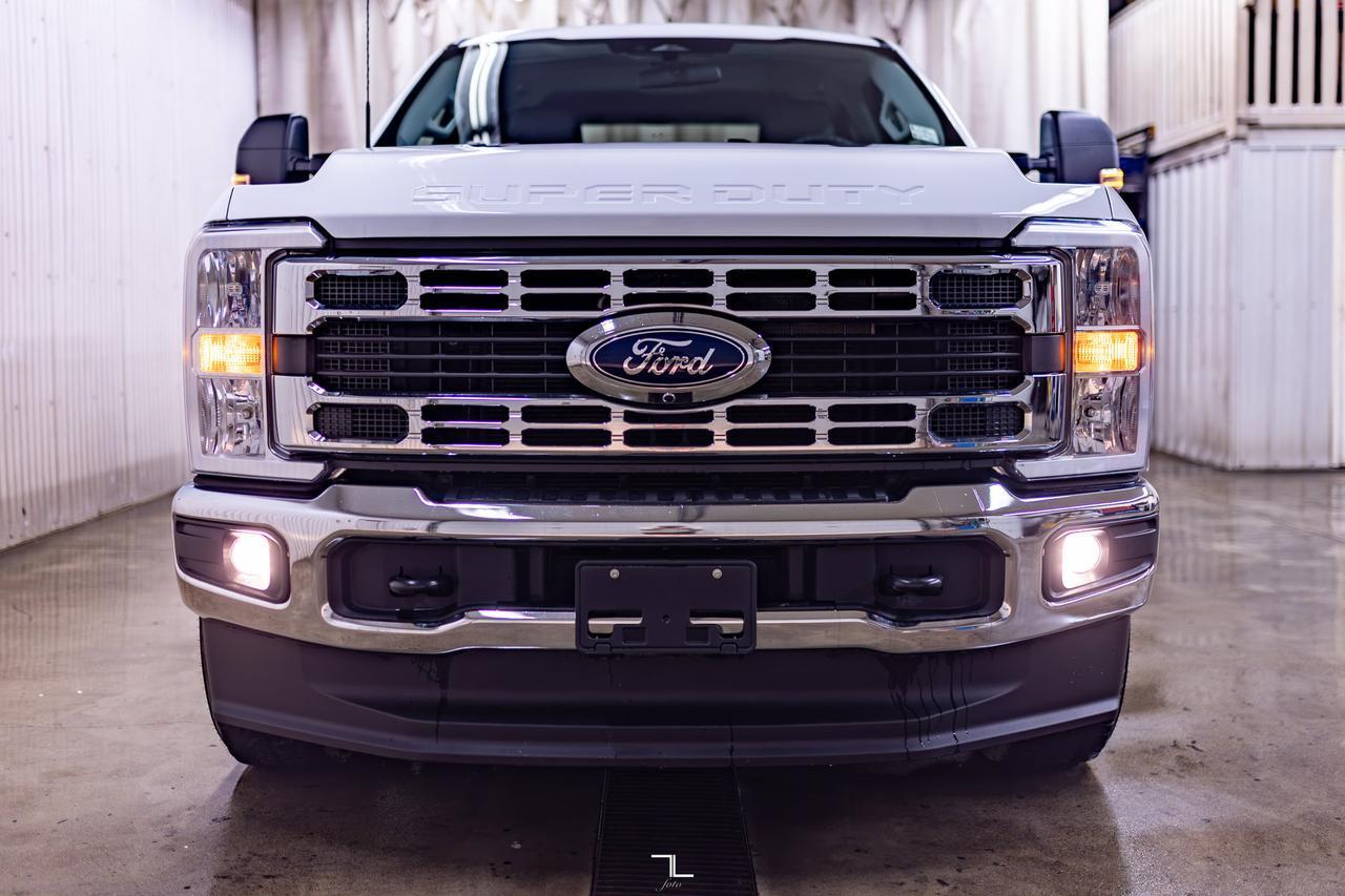 2025 Ford F-250 4x4 Crew Cab XLT FX4 PSeat BCam Red Deer AB