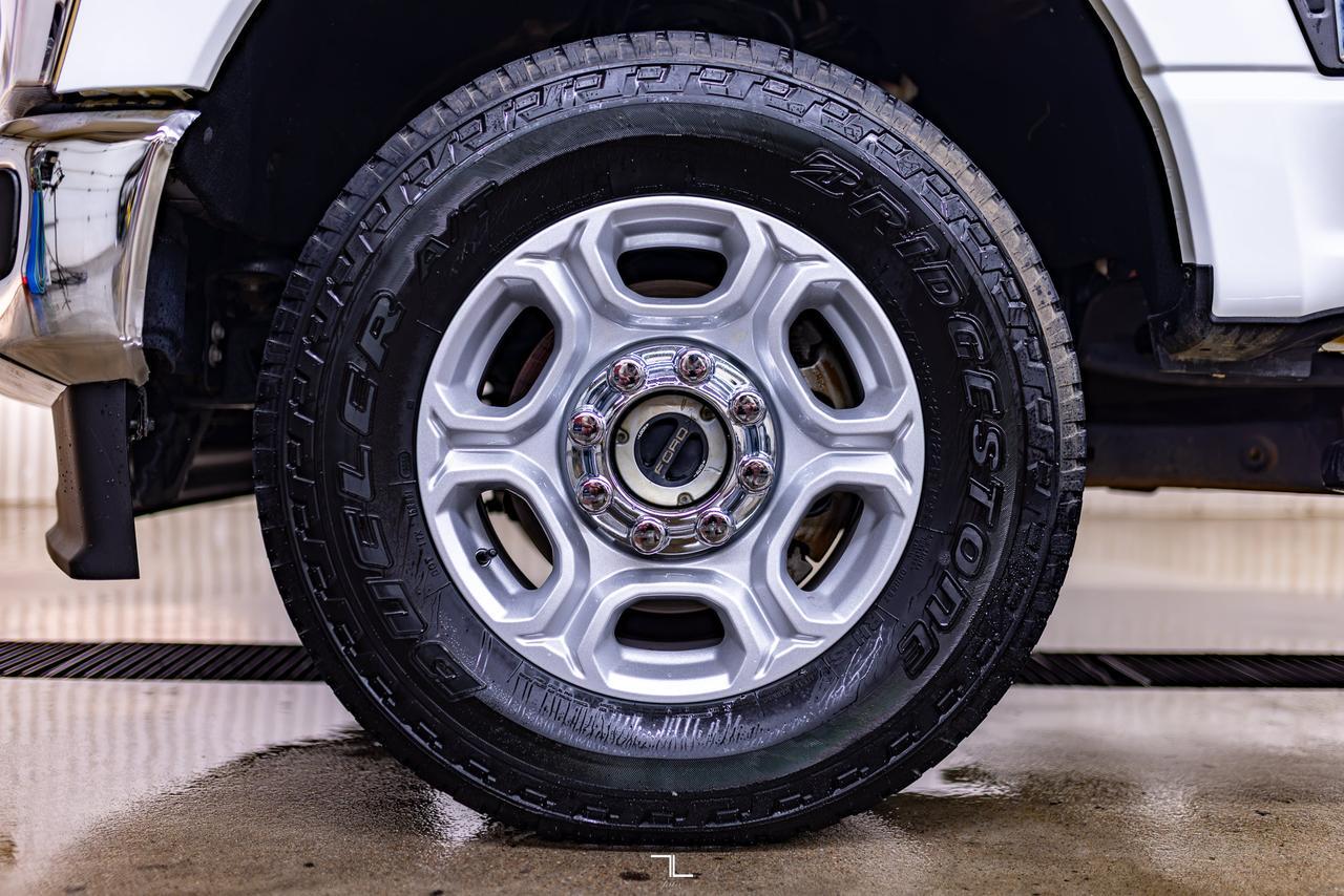 2025 Ford F-250 4x4 Crew Cab XLT FX4 PSeat BCam Red Deer AB
