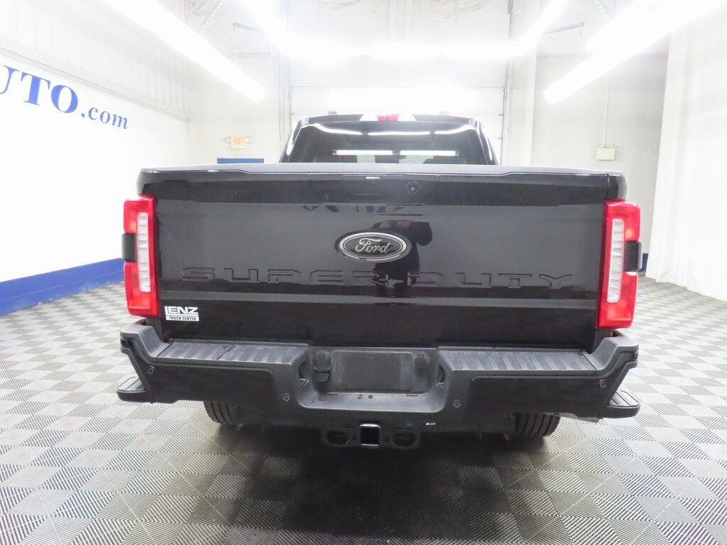2025 Ford F-250 Super Duty 4x4 Crew Cab Lariat Fond du Lac WI