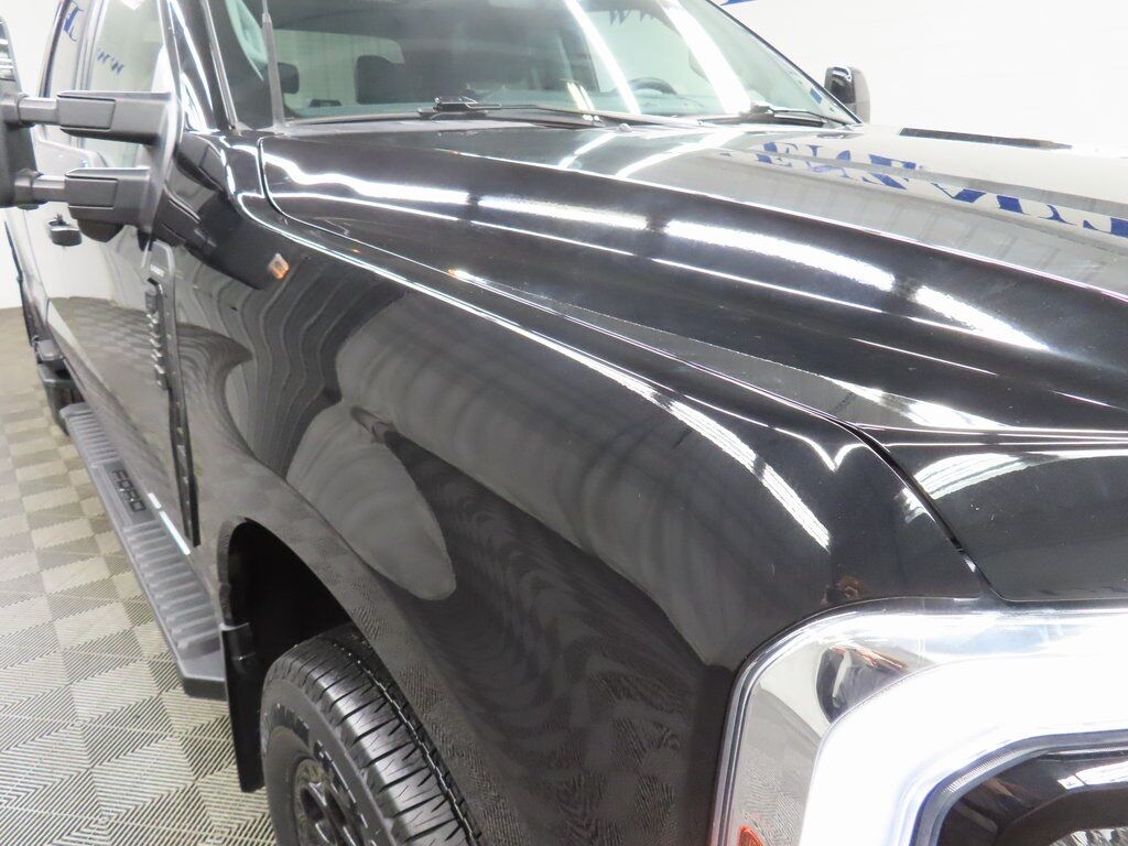 2025 Ford F-250 Super Duty 4x4 Crew Cab Lariat Fond du Lac WI