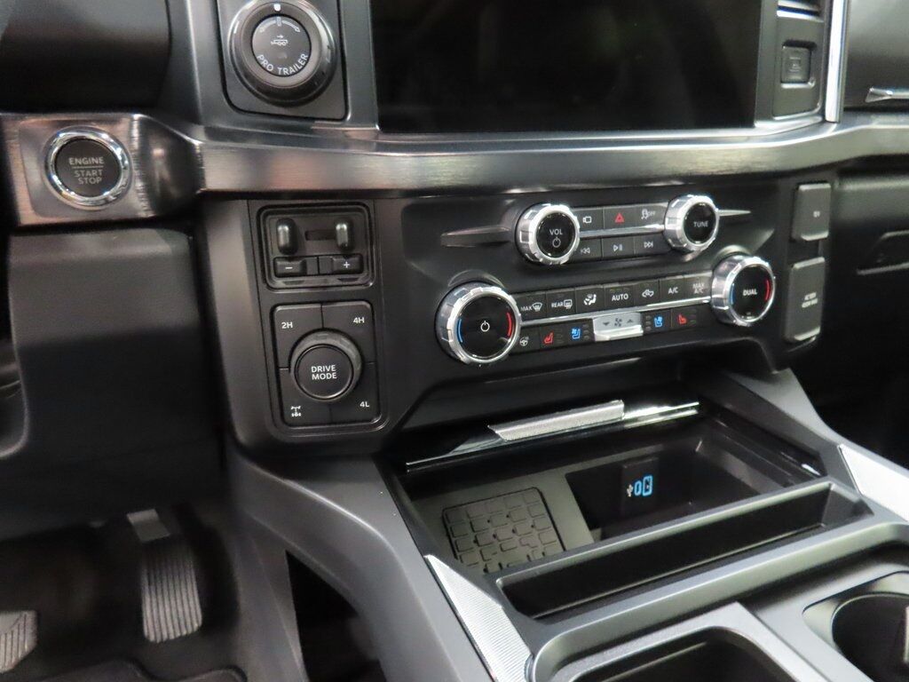 2025 Ford F-250 Super Duty 4x4 Crew Cab Lariat Fond du Lac WI