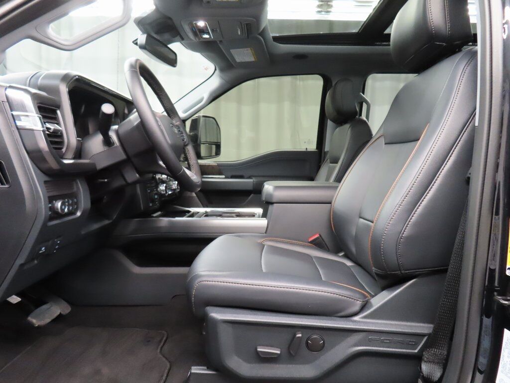 2025 Ford F-250 Super Duty 4x4 Crew Cab Lariat Fond du Lac WI