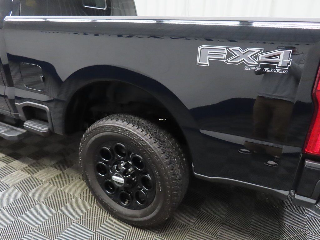 2025 Ford F-250 Super Duty 4x4 Crew Cab Lariat Fond du Lac WI