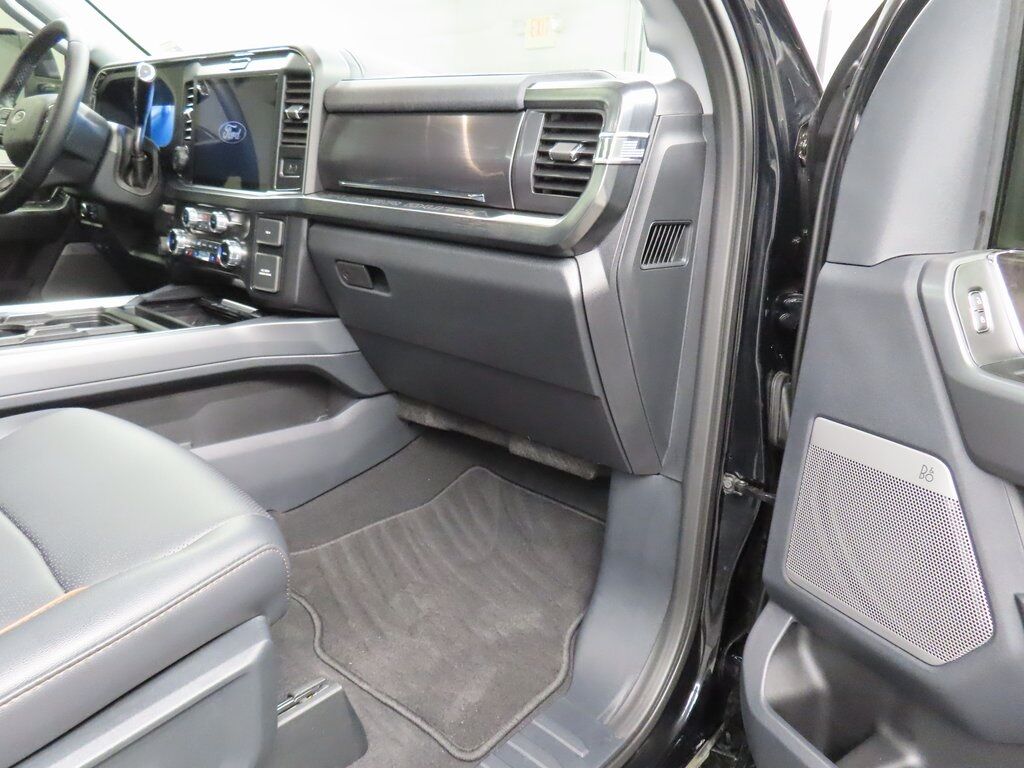 2025 Ford F-250 Super Duty 4x4 Crew Cab Lariat Fond du Lac WI