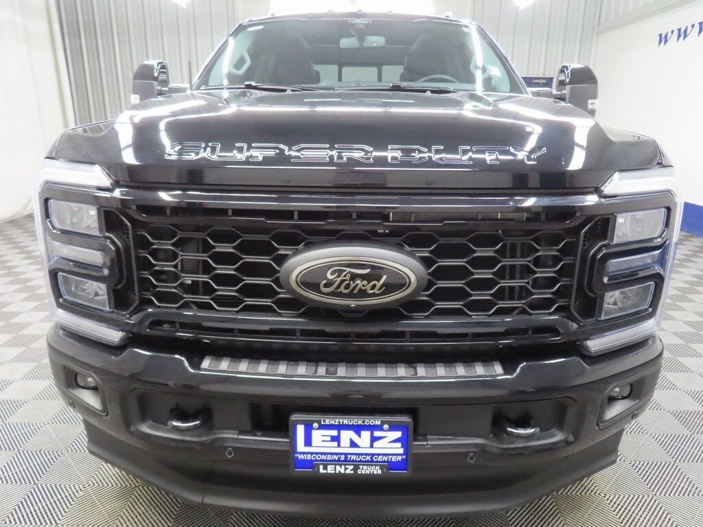 2025 Ford F-250 Super Duty 4x4 Crew Cab Lariat Fond du Lac WI