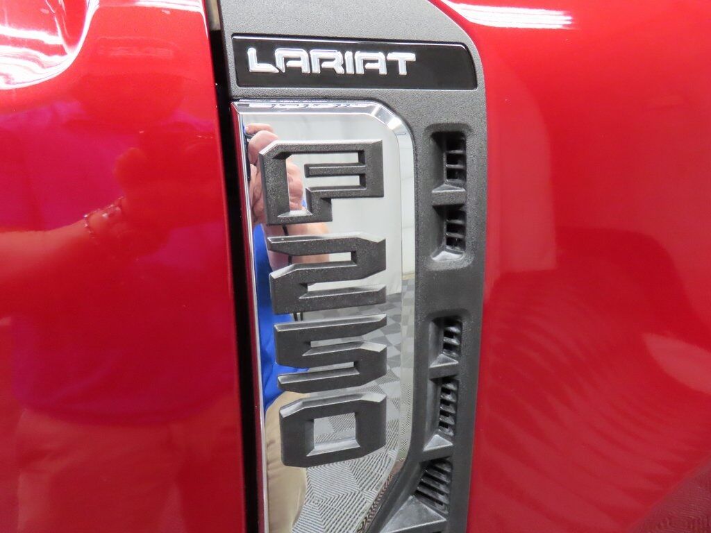 2025 Ford F-250 Super Duty 4x4 Crew Cab Lariat Fond du Lac WI