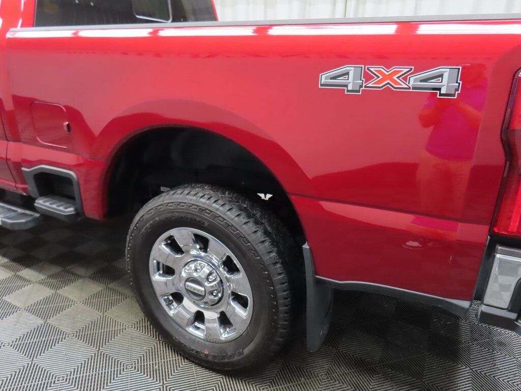 2025 Ford F-250 Super Duty 4x4 Crew Cab Lariat Fond du Lac WI