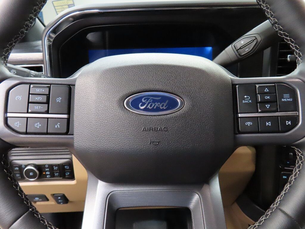 2025 Ford F-250 Super Duty 4x4 Crew Cab Lariat Fond du Lac WI