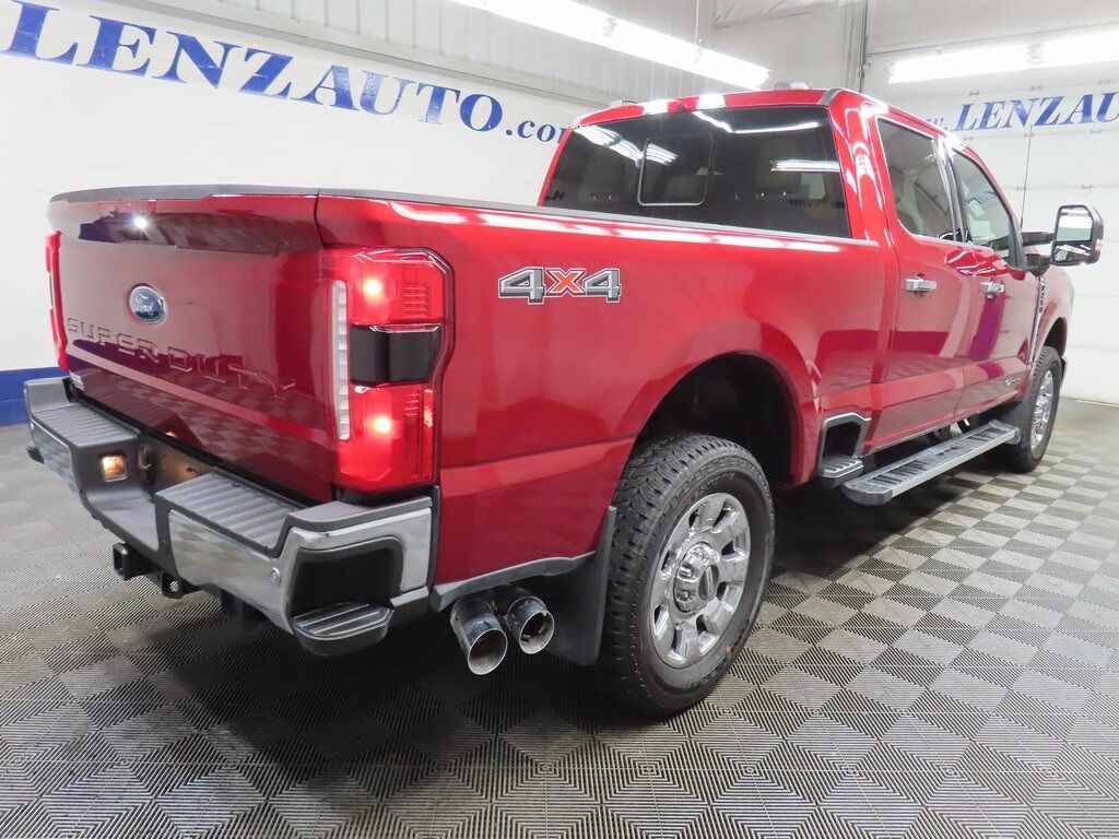 2025 Ford F-250 Super Duty 4x4 Crew Cab Lariat Fond du Lac WI