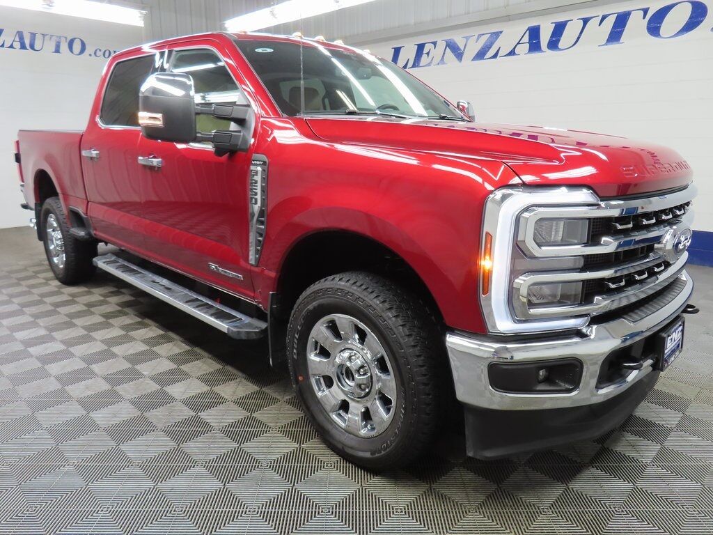 2025 Ford F-250 Super Duty 4x4 Crew Cab Lariat Fond du Lac WI