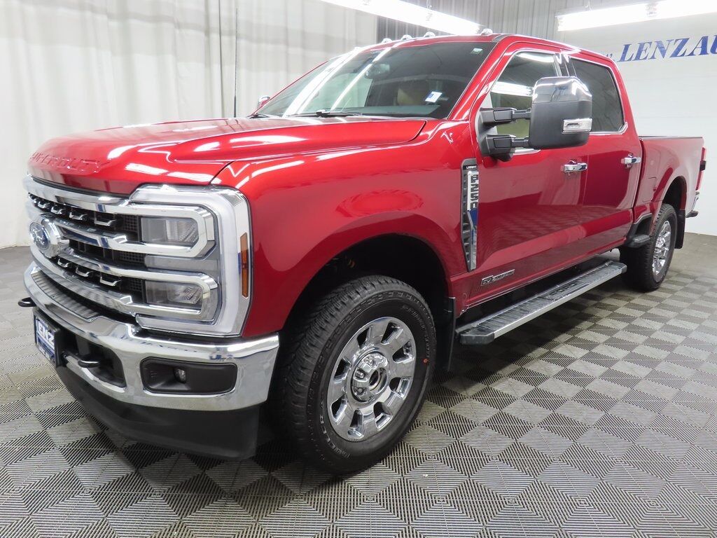 2025 Ford F-250 Super Duty 4x4 Crew Cab Lariat Fond du Lac WI