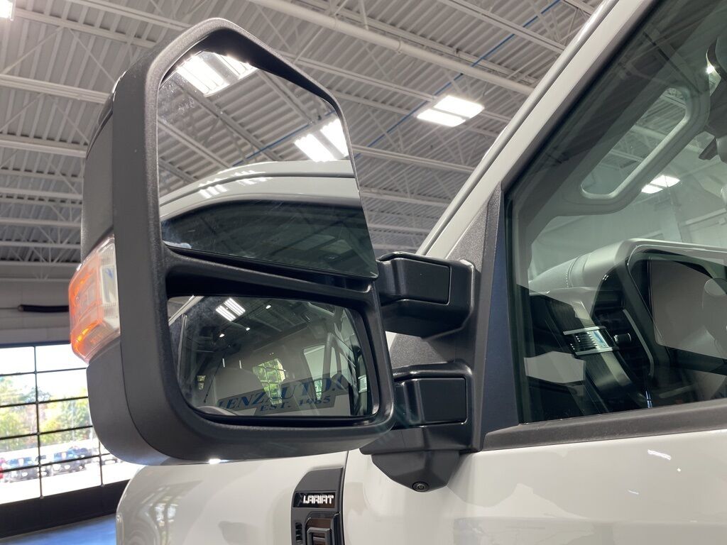 2025 Ford F-250 Super Duty 4x4 Crew Cab Lariat Minocqua WI