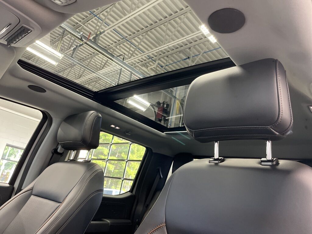 2025 Ford F-250 Super Duty 4x4 Crew Cab Lariat Minocqua WI