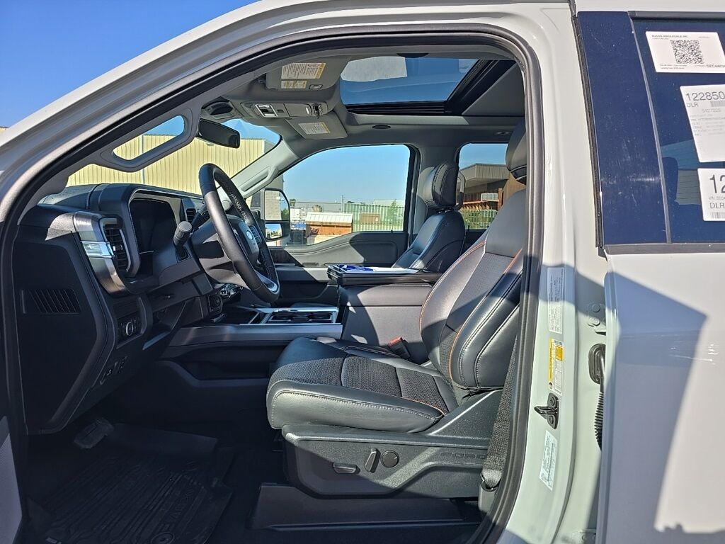 2025 Ford F-250 Super Duty 4x4 Crew Cab Lariat Minocqua WI