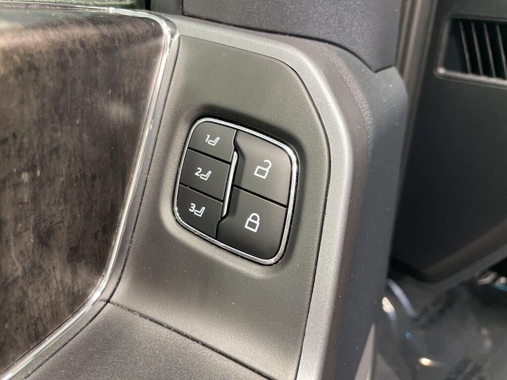 2025 Ford F-250 Super Duty 4x4 Crew Cab Lariat Minocqua WI