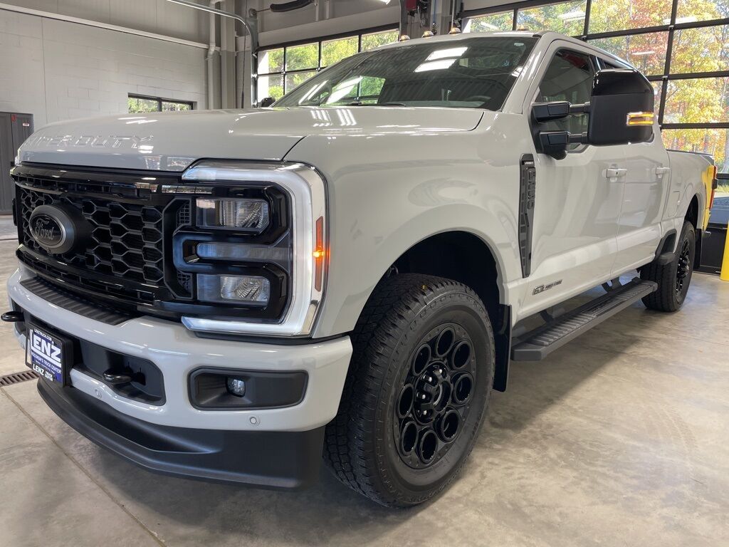 2025 Ford F-250 Super Duty 4x4 Crew Cab Lariat Minocqua WI