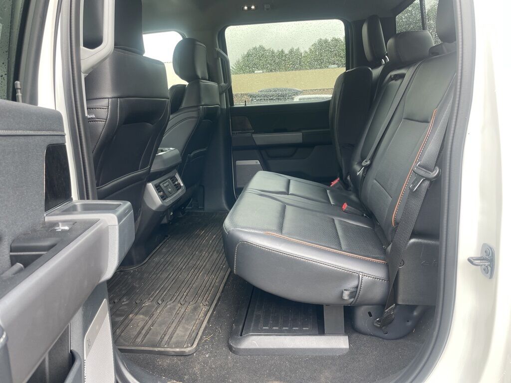 2025 Ford F-250 Super Duty 4x4 Crew Cab Lariat Minocqua WI