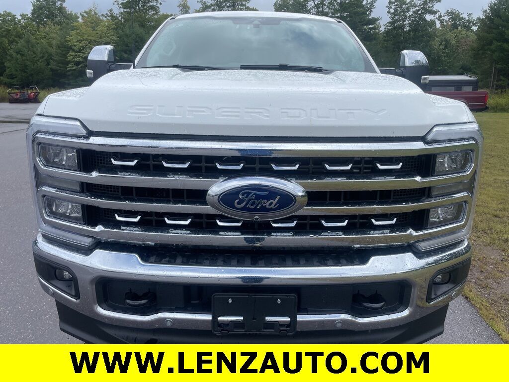 2025 Ford F-250 Super Duty 4x4 Crew Cab Lariat Minocqua WI