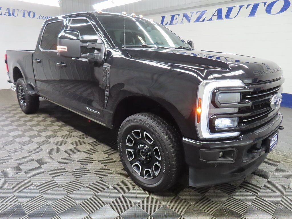 2025 Ford F-250 Super Duty 4x4 Crew Cab Platinum