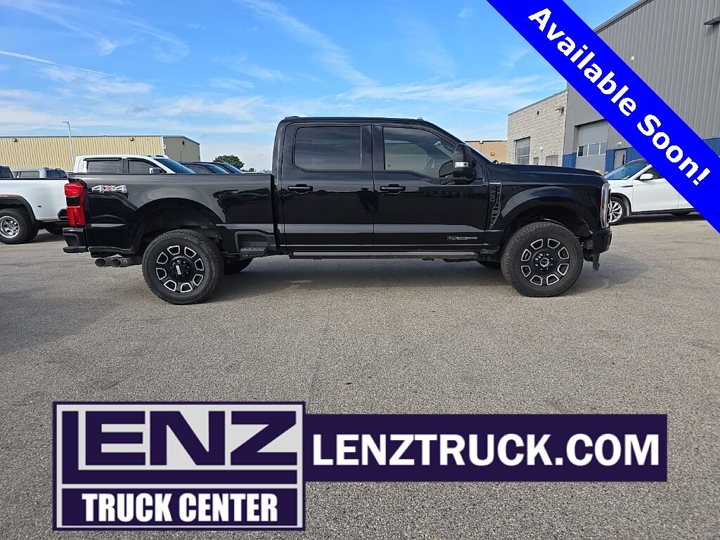 2025 Ford F-250 Super Duty 4x4 Crew Cab Platinum Fond du Lac WI