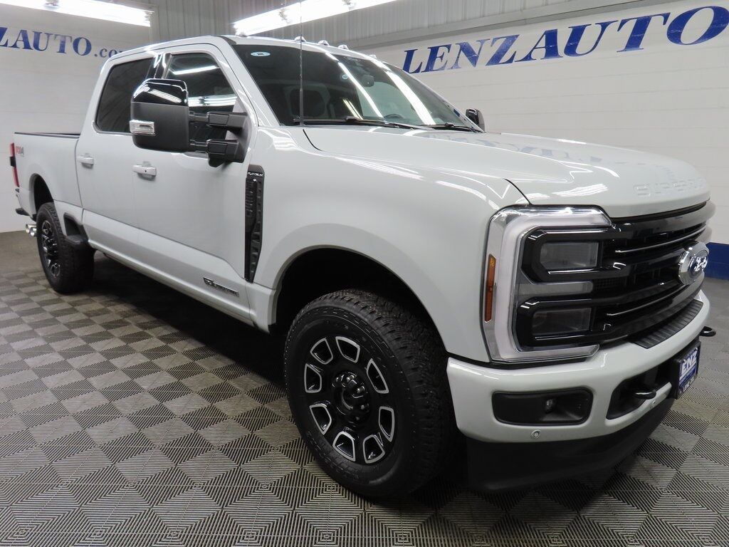 2025 Ford F-250 Super Duty 4x4 Crew Cab Platinum