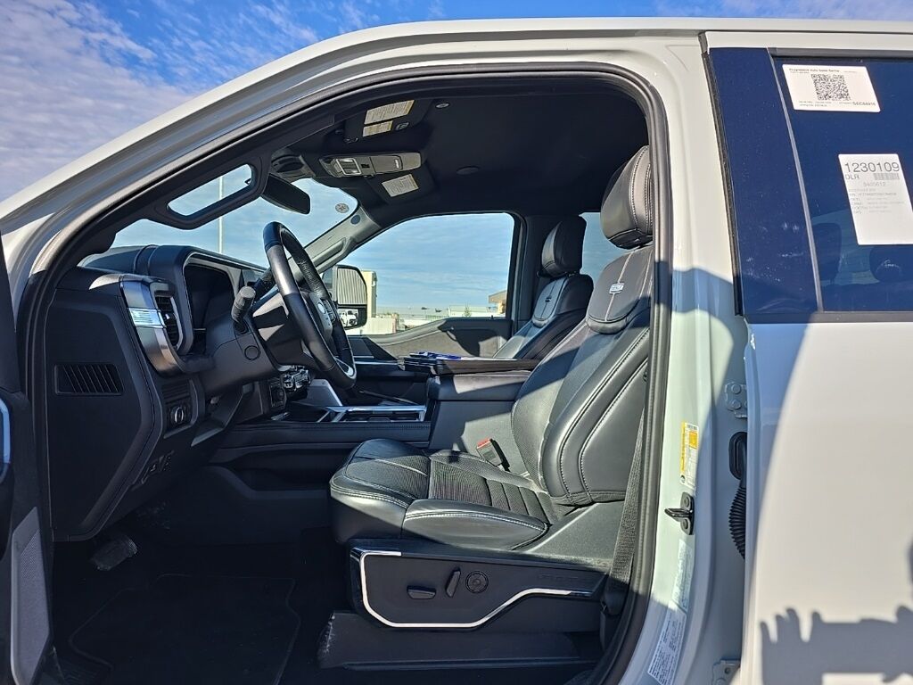 2025 Ford F-250 Super Duty 4x4 Crew Cab Platinum Fond du Lac WI