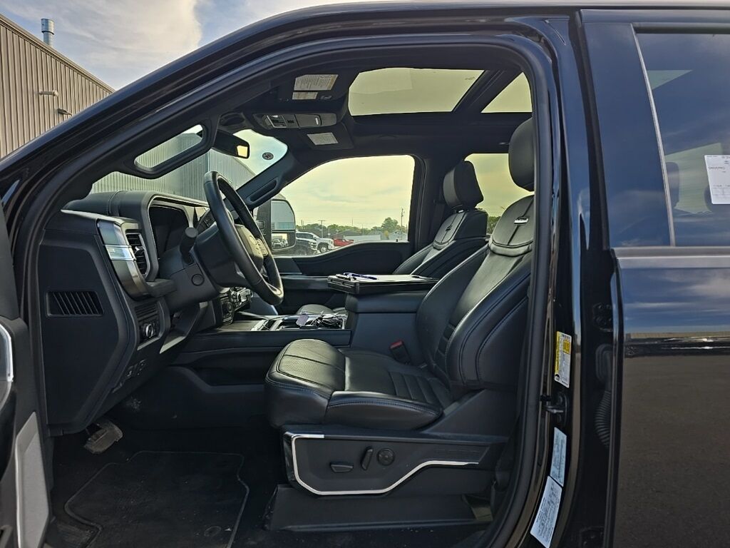 2025 Ford F-250 Super Duty 4x4 Crew Cab Platinum Fond du Lac WI