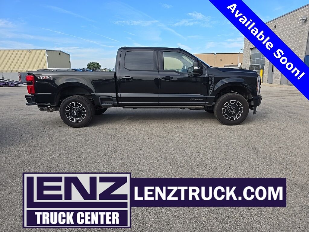 2025 Ford F-250 Super Duty 4x4 Crew Cab Platinum Fond du Lac WI