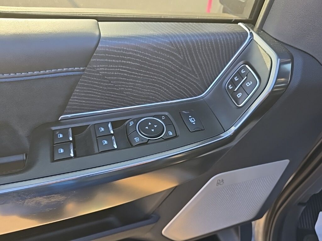 2025 Ford F-250 Super Duty 4x4 Crew Cab Platinum Fond du Lac WI