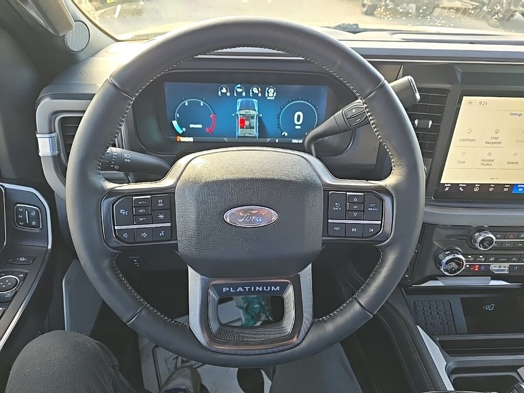 2025 Ford F-250 Super Duty 4x4 Crew Cab Platinum Fond du Lac WI