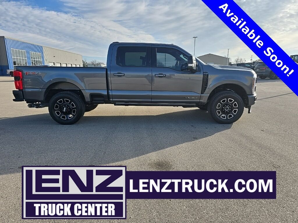 2025 Ford F-250 Super Duty 4x4 Crew Cab Platinum