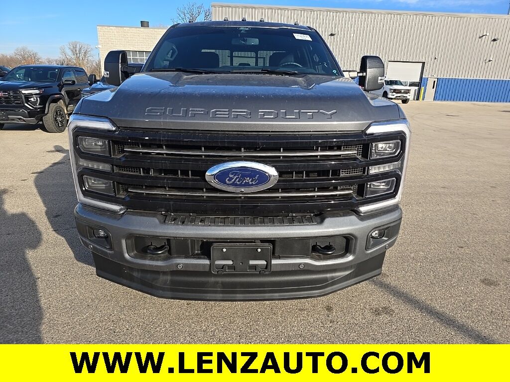 2025 Ford F-250 Super Duty 4x4 Crew Cab Platinum
