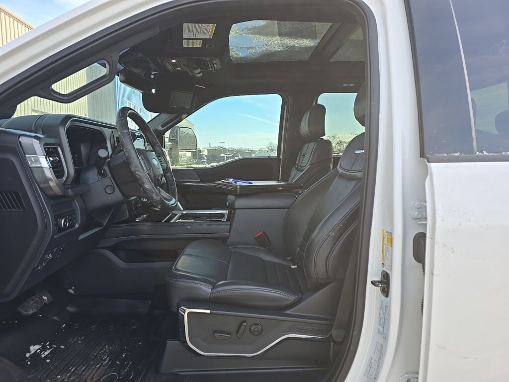 2025 Ford F-250 Super Duty 4x4 Crew Cab Platinum Fond du Lac WI