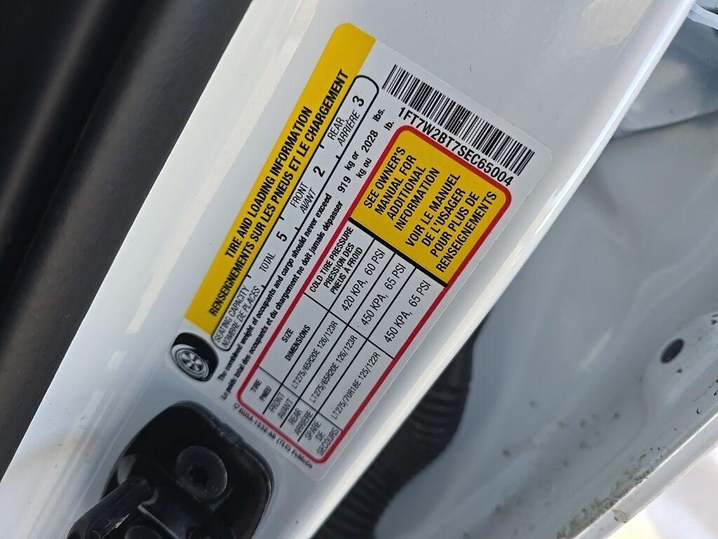 2025 Ford F-250 Super Duty 4x4 Crew Cab Platinum Fond du Lac WI