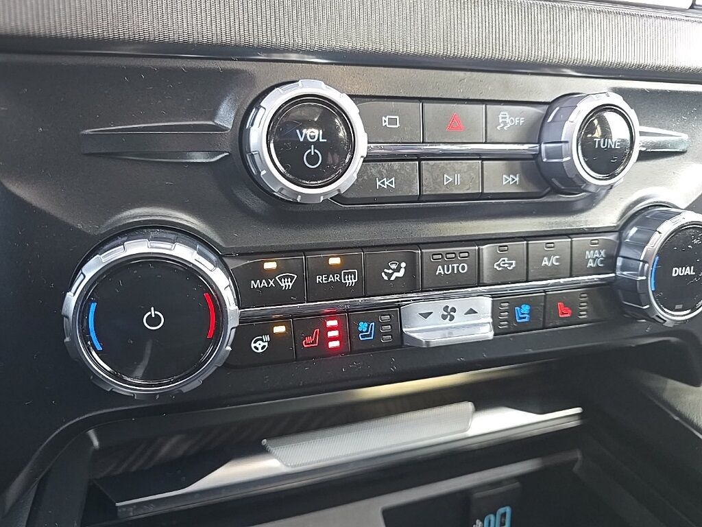 2025 Ford F-250 Super Duty 4x4 Crew Cab Platinum Fond du Lac WI