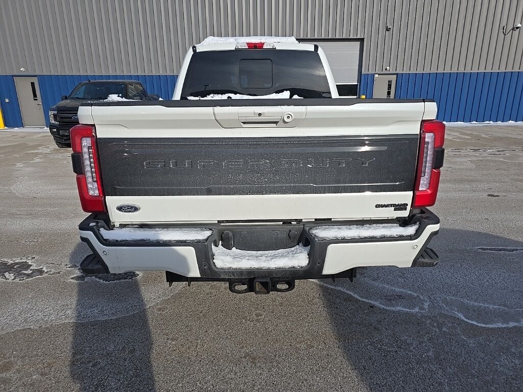 2025 Ford F-250 Super Duty 4x4 Crew Cab Platinum Fond du Lac WI
