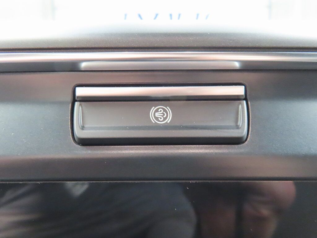 2025 Ford F-250 Super Duty 4x4 Crew Cab Platinum Fond du Lac WI