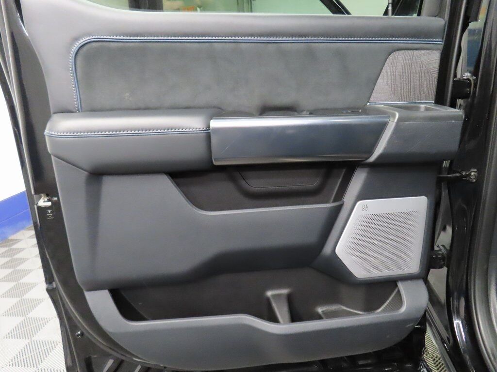 2025 Ford F-250 Super Duty 4x4 Crew Cab Platinum Fond du Lac WI