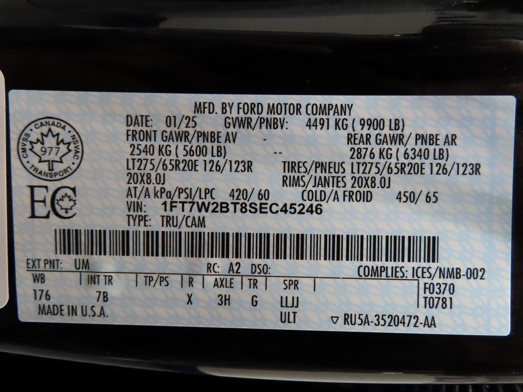 2025 Ford F-250 Super Duty 4x4 Crew Cab Platinum Fond du Lac WI