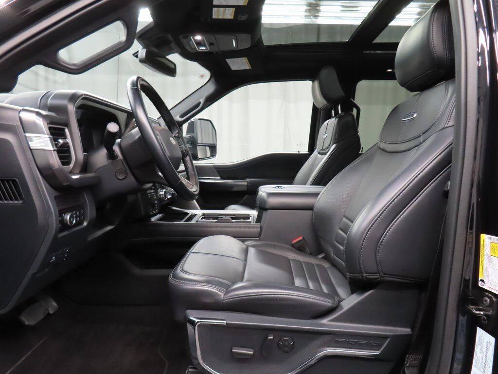 2025 Ford F-250 Super Duty 4x4 Crew Cab Platinum Fond du Lac WI