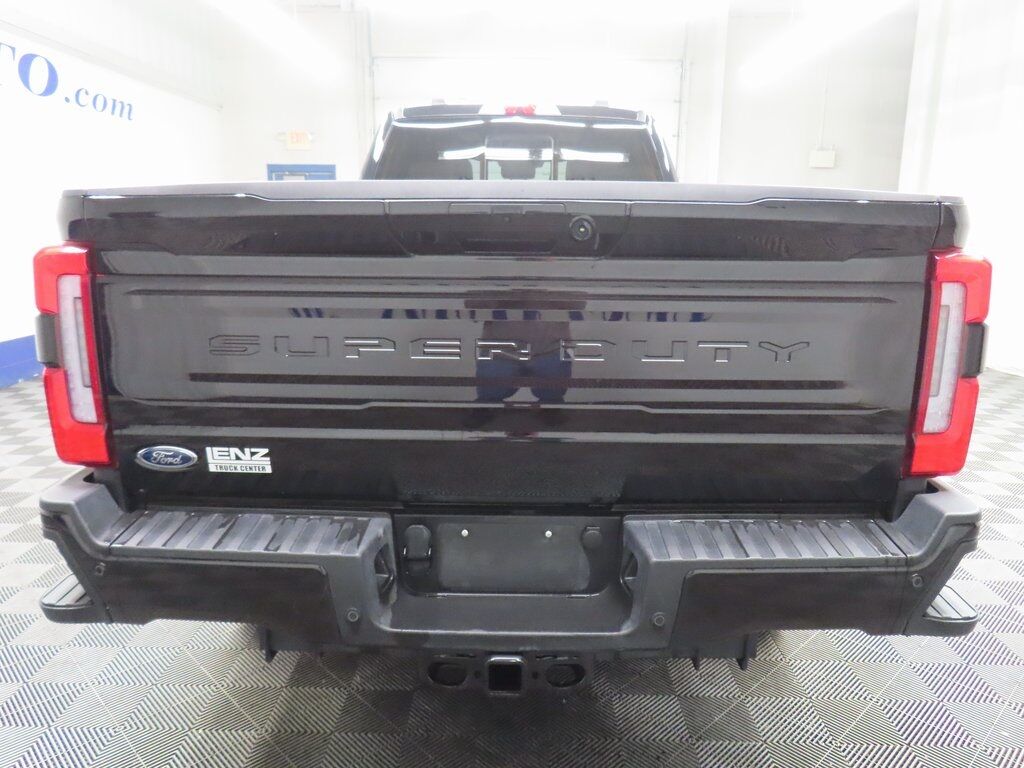2025 Ford F-250 Super Duty 4x4 Crew Cab Platinum Fond du Lac WI