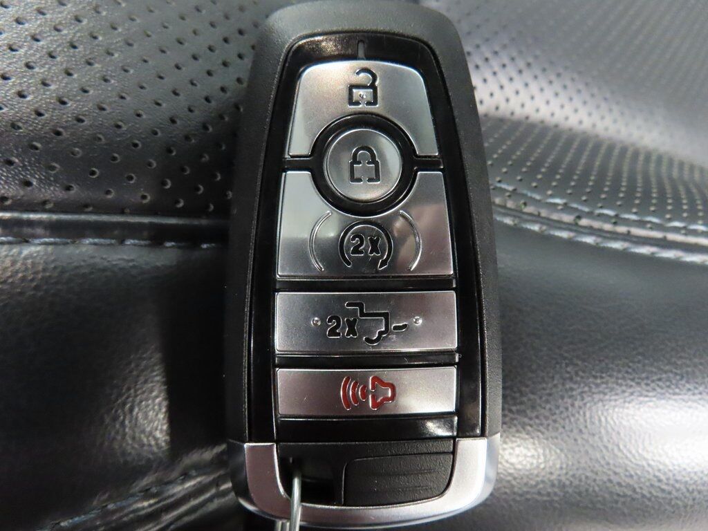 2025 Ford F-250 Super Duty 4x4 Crew Cab Platinum Fond du Lac WI