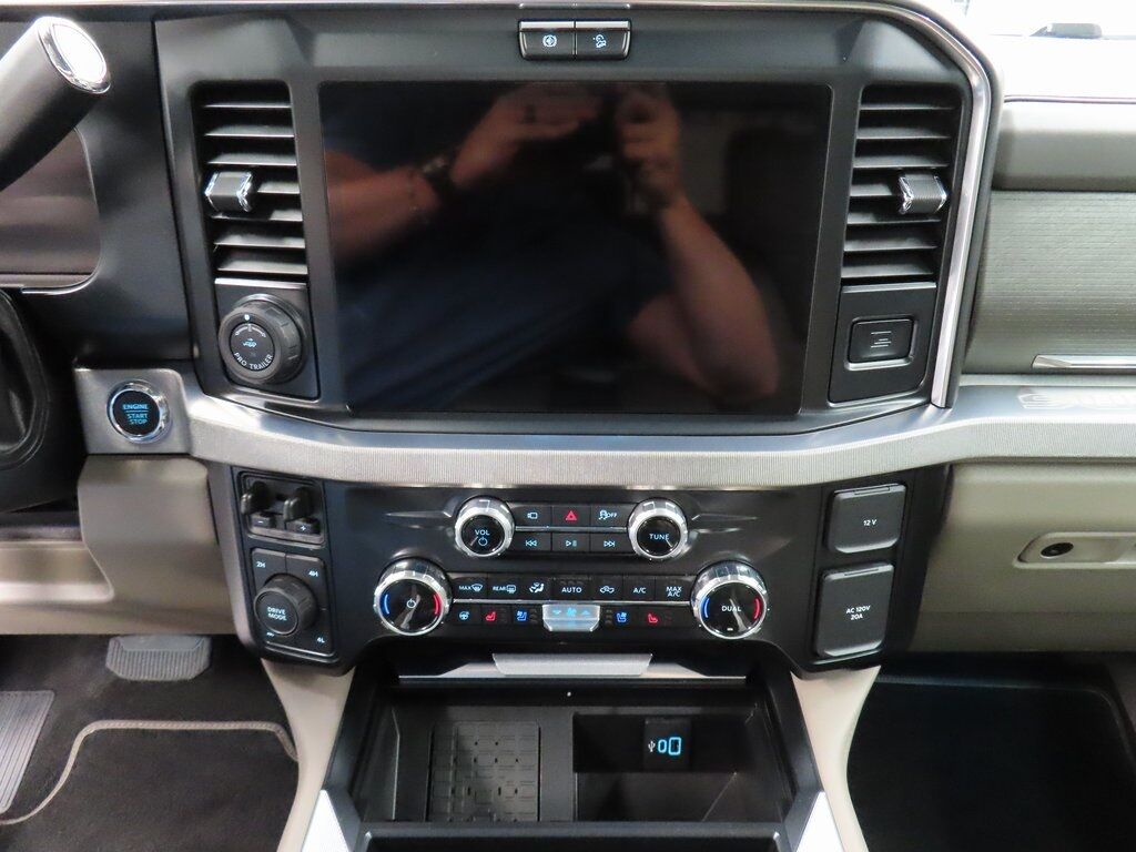 2025 Ford F-250 Super Duty 4x4 Crew Cab Platinum Fond du Lac WI
