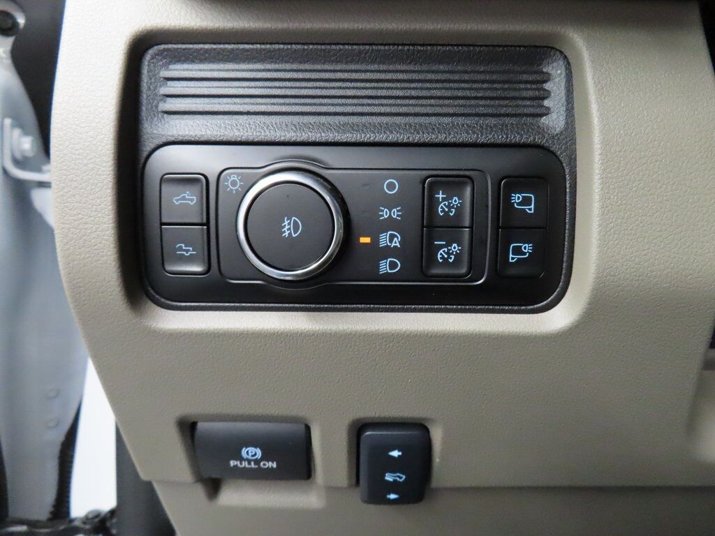 2025 Ford F-250 Super Duty 4x4 Crew Cab Platinum Fond du Lac WI