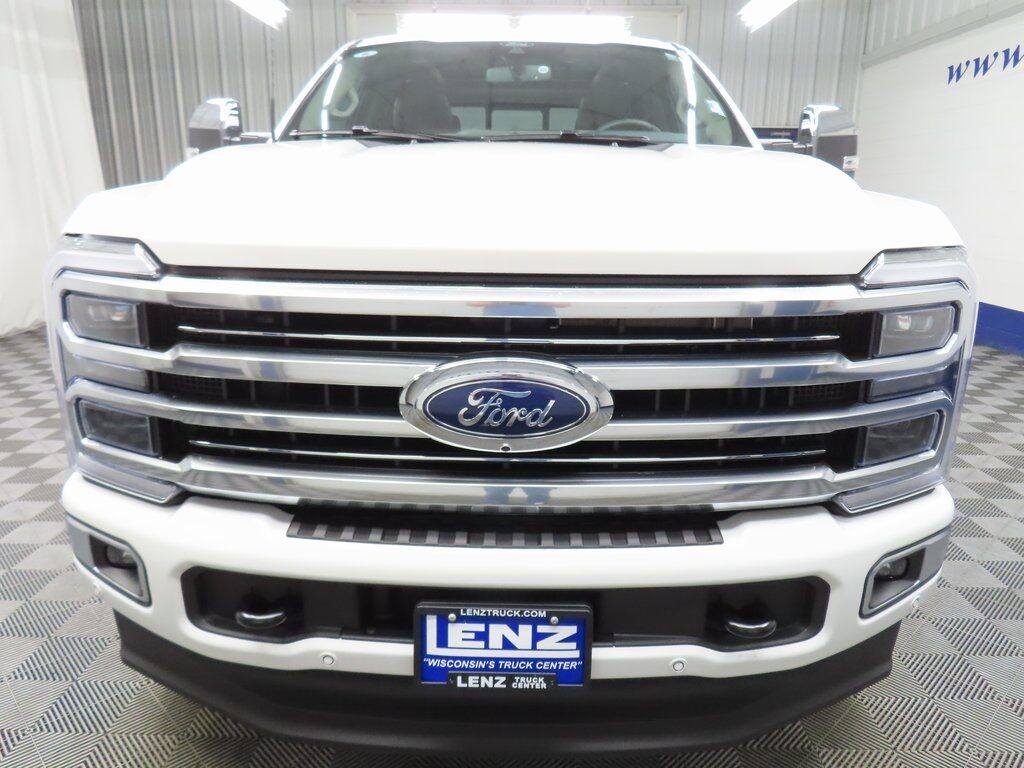 2025 Ford F-250 Super Duty 4x4 Crew Cab Platinum Fond du Lac WI