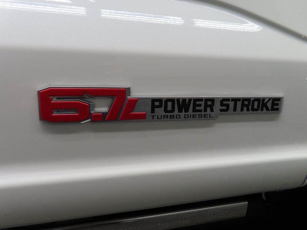 2025 Ford F-250 Super Duty 4x4 Crew Cab Platinum Fond du Lac WI