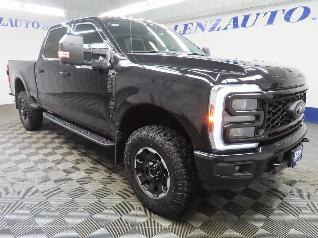 2025 Ford F-250 Super Duty 4x4 Crew Cab XLT